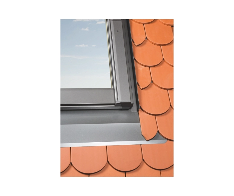 Roto EDW 055/078 Qx221A12 Burkolókeret RotoQ ablakhoz profilos tetőfedéshez