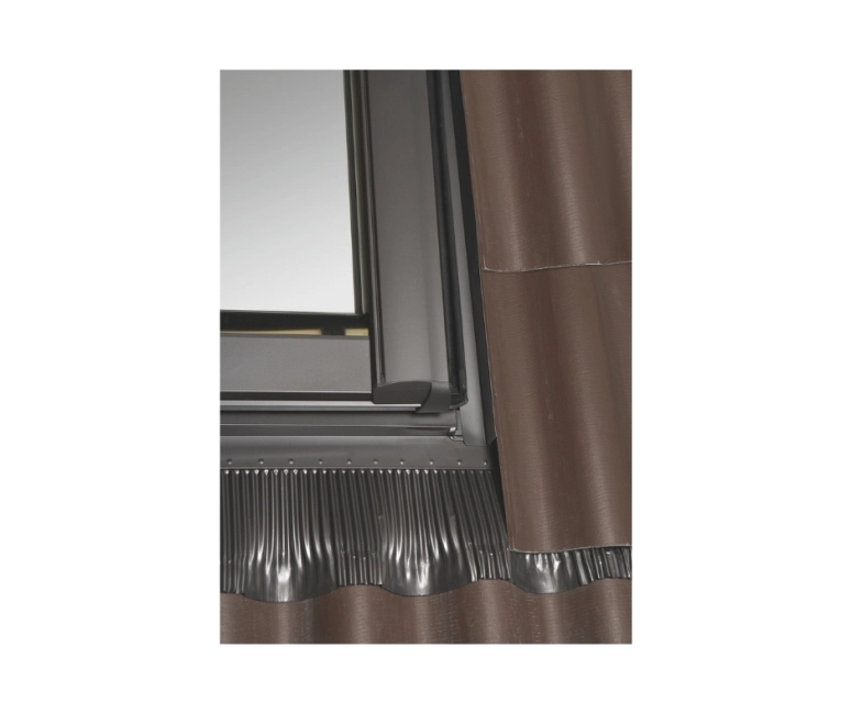Roto EDZ 074/160 Rx221A16 Burkolókeret Designo ablakhoz profilos tetőfedéshez