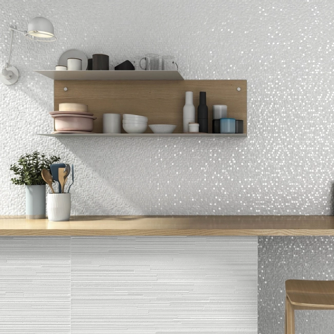 Emigres Hit Bianco 25x75 