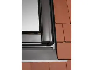 Roto EDS 054/078 RX200 Burkolókeret Designo ablakhoz sík tetőfedéshez