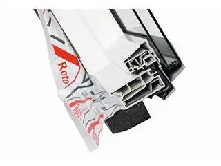 Roto R45_ 074/140 K200 Műanyag tetőtéri ablak alsó kilinccsel manuális